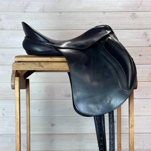 Used Kieffer Orphee TB Dressage Saddle 17/MN 2 Used Kieffer Orphee TB Dressage Saddle 17/MN - Image 2