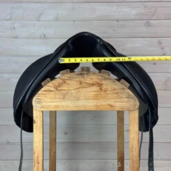 Used Stubben Portos Dressage Saddle 17.5/MW -Horseware Ireland Sales 330 Front Measurement 32625.1686181832