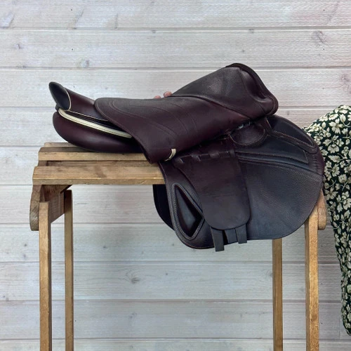 Used CWD 2GS Close Contact Saddle 18/M 2 Used CWD 2GS Close Contact Saddle 18/M - Image 2